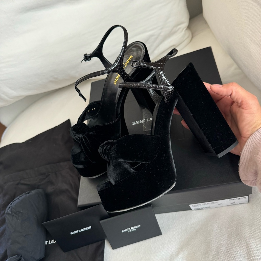 Saint Laurent Bianca sandal heels - Picture 3 of 15